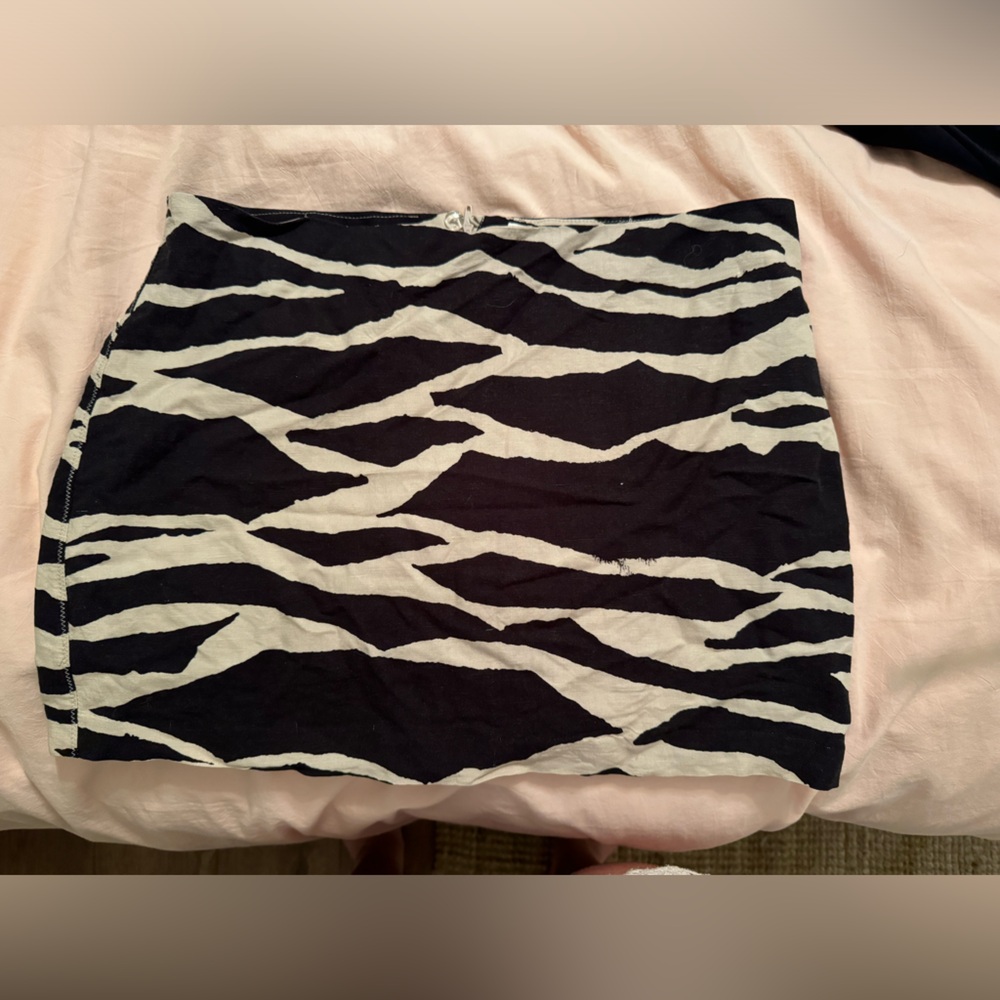 Animal print mini skirt - H&M - size 10